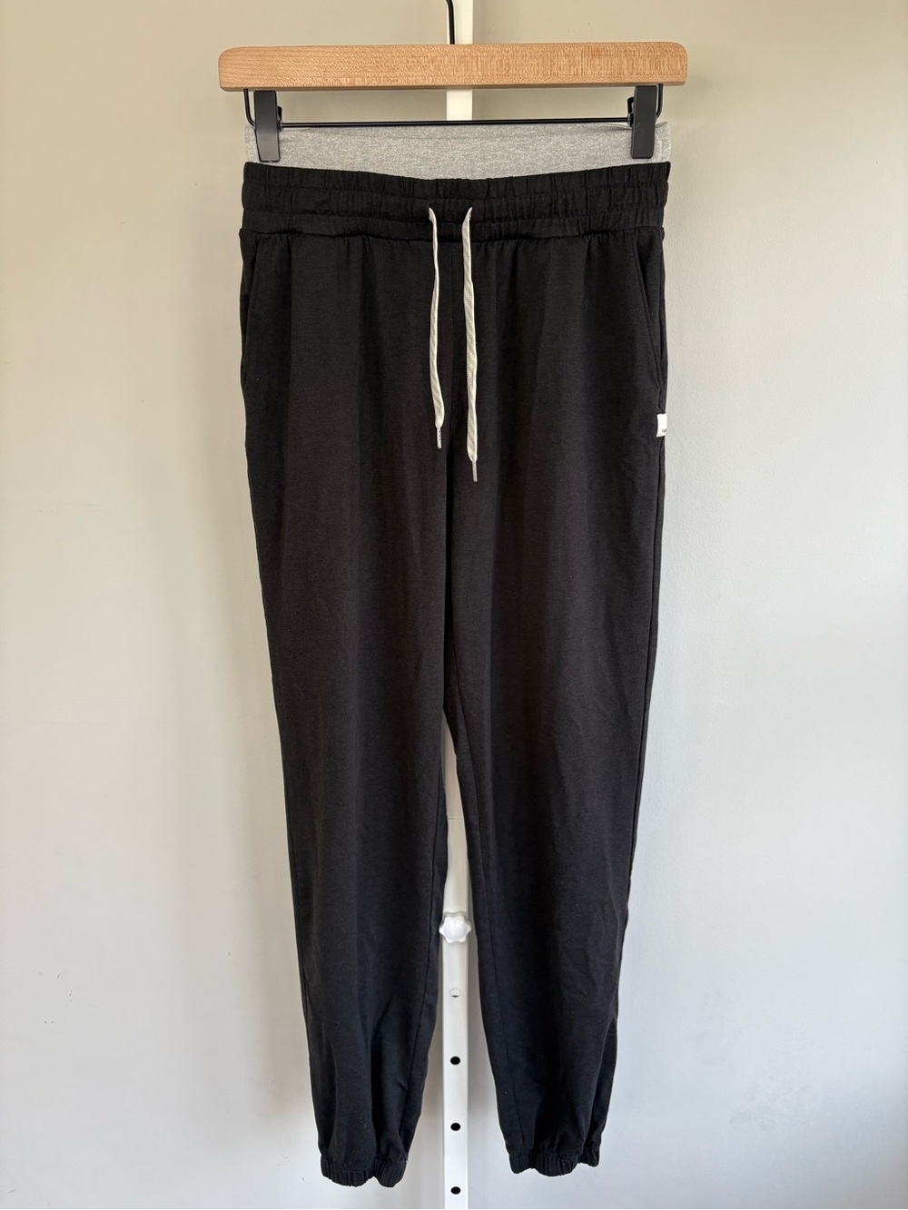 Vuori Halo Warm Up Joggers Black High Rise XS